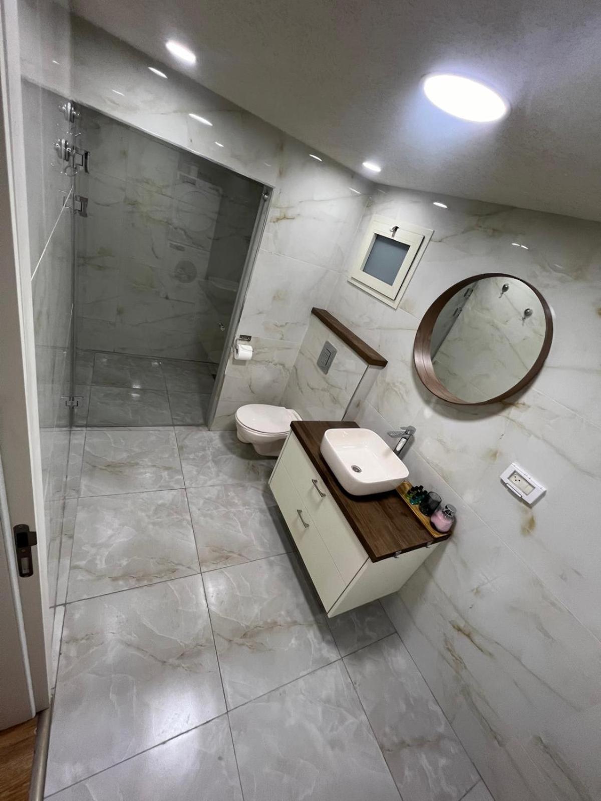 Johny'S Boutique Apartment Hajfa Zewnętrze zdjęcie